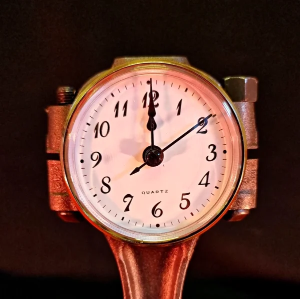 MANCAVE-Mustang Piston Watch 289-2