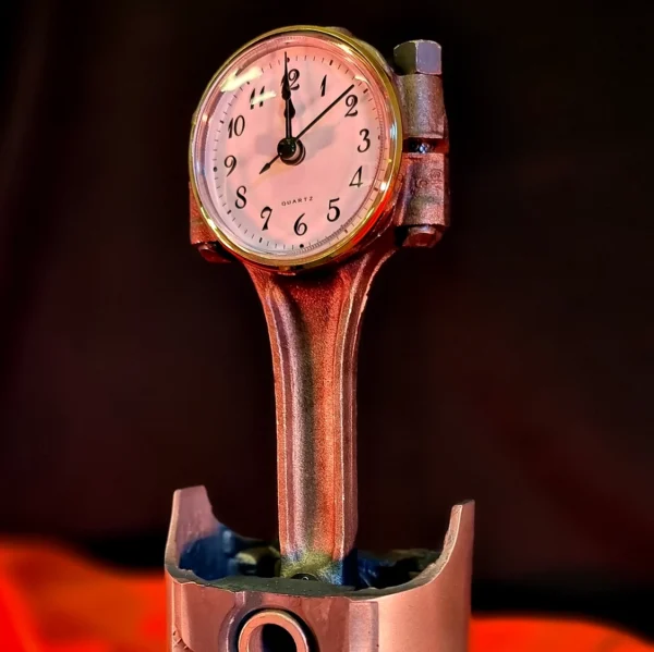 MANCAVE-Mustang Piston Watch 289-4