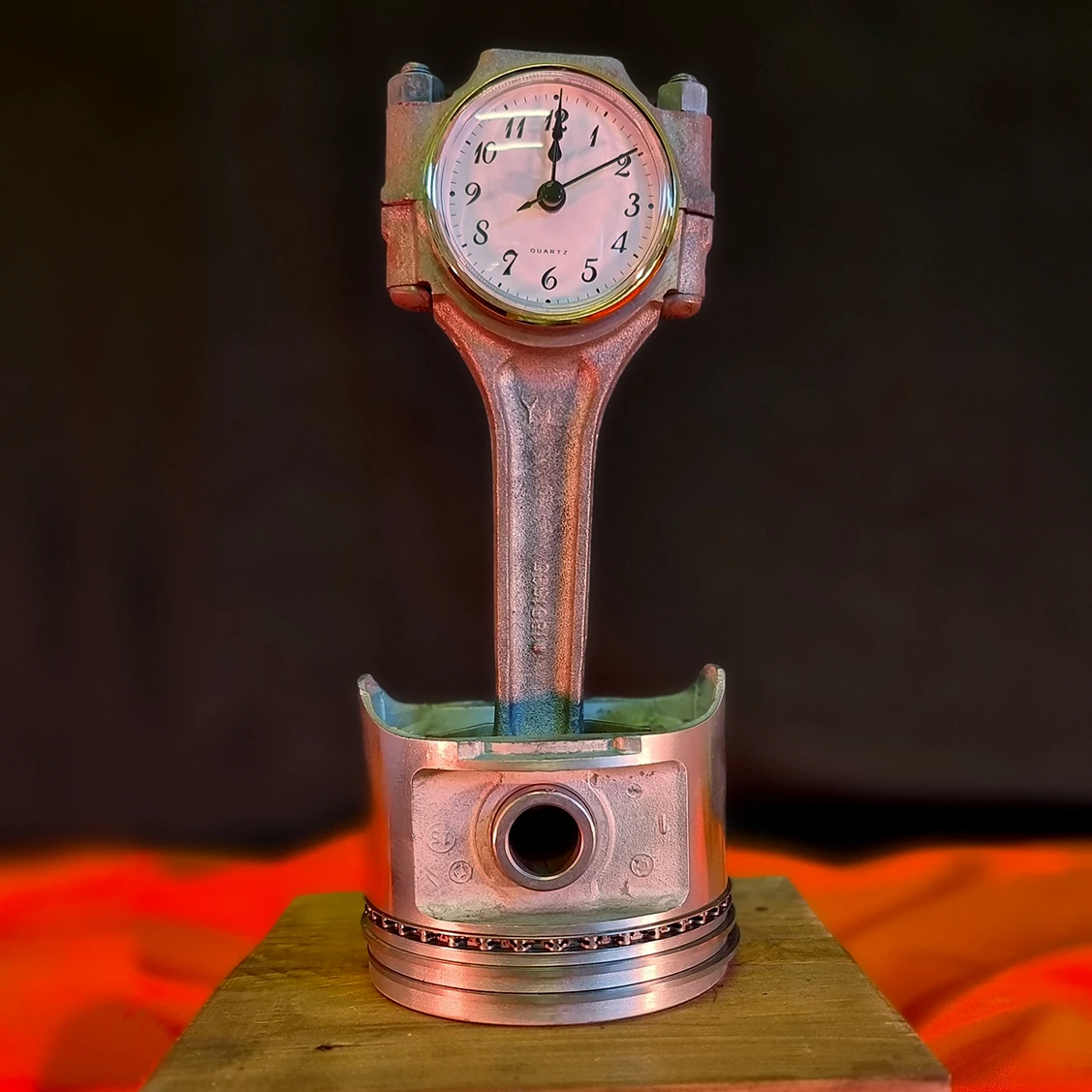 MANCAVE-Bullit Piston Watch 390-1