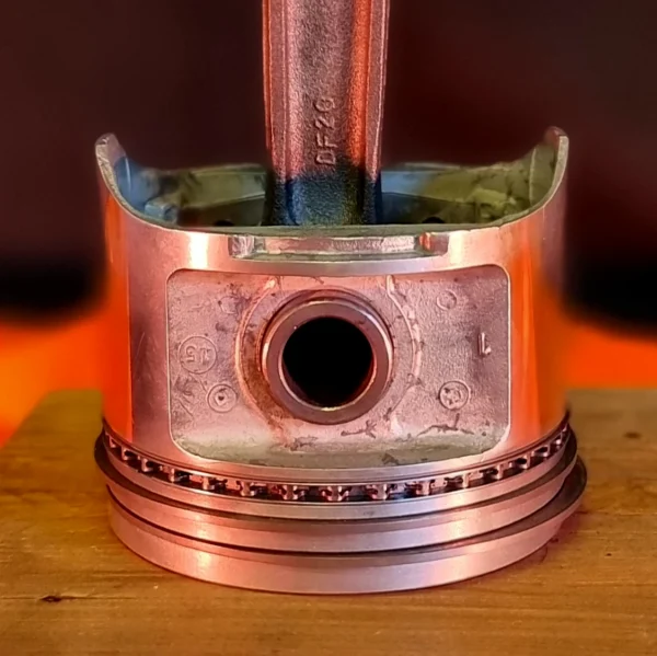 MANCAVE-Mustang Piston Watch 289-4