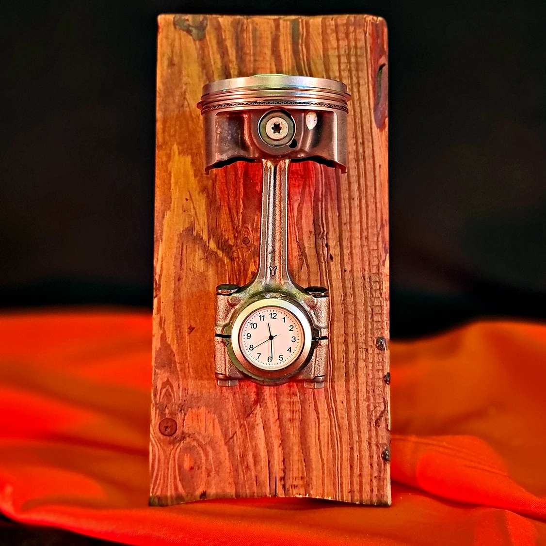 Mancave-Uhr-Bikepiston1
