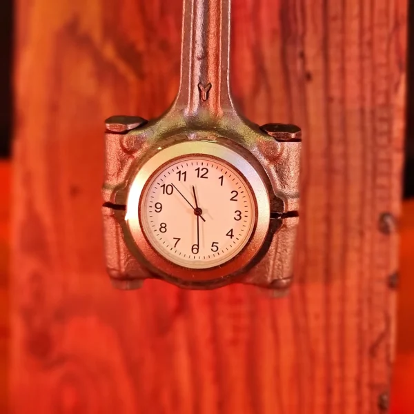 Mancave-Uhr-Bikepiston3